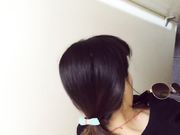 影院女厕偷拍白色连衣裙女神