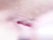 肤白貌美主播直播手指黃瓜插逼喷水大秀 逼逼都被操发黑了 淫荡对白