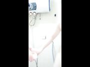 路边野鸡三姐妹伺候顾客偷偷玩直播，露脸激情口活胸推活不错，激情上位淫语不断，淫乱的小包间