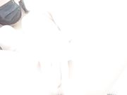 淫荡主播往逼里塞个苹果 再用黄瓜插屁眼 最后苹果还没弄出来