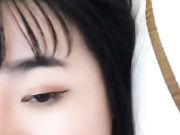 学妹和听话的男友开房自拍先让用嘴舔逼伺候