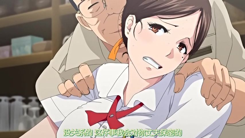 淫荡的老板娘被房东大叔玩了又被店里的厨师玩