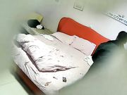 大奶少妇酒店开房偷情这少妇下面毛真多大哥舔的一嘴毛