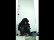马戏团公厕偷拍 各色女性放尿环肥燕瘦形态各异偶有美女