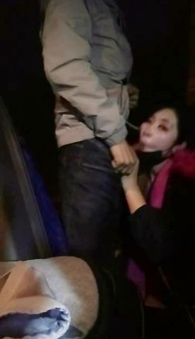 户外啪啪停路边口交后入不时有人经过打一炮换一地