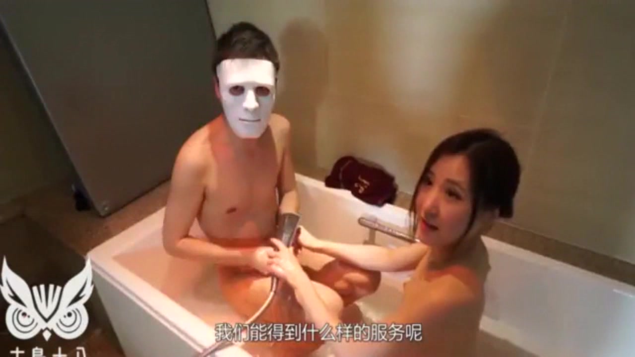 日本京都女孩爱佳真实评测体验传说的撸撸口拉OK