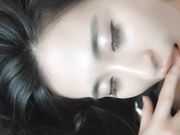 美女模特宛宛干净无毛馒头穴搔首弄姿挑逗诱惑自摸阴蒂