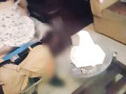 娇妻饥渴扑倒骑坐鸡巴上扭动起来裤子都不脱就开操