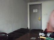 光头老总办公室啪啪风骚肥臀会计大姐搞的真激情小床快操塌了