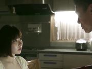 逼丽人的女儿这么饥渴的想要大公鸡安慰
