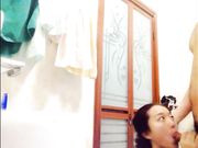 漂亮女神老师洗手间偷偷和第一次来家的男友肏逼自拍,强忍着兴奋不敢大叫!