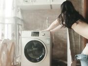 色弟弟午休工作间勾引强操极品S级身材骚姐姐 扒下牛仔