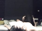 床战36F性感气质的混血美女,开着音乐调节情趣,各种高难度姿势暴力抽插