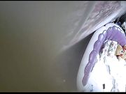 小旅馆情趣大圆床偷拍中年男女开房啪啪老司机就是会玩经典招式黄狗射尿