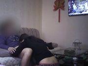小妹子看着年轻口活很棒