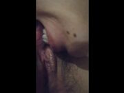 美乳骚货被舔得欲水横流.