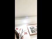 两个淫荡熟女4P啪啪大战沙发口交后入，搞完一个再换另一个