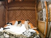 特色宾馆偷拍高颜值时尚气质的连衣裙美女下班和公司帅气男同事偷偷开房,连扣带操干的呻吟大叫,又白又漂亮!