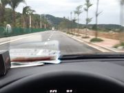变态眼镜摄影师SM野模朱朱被搞的有点惨野猪般嚎叫大尺度外拍中途撞见路人对白精彩淫荡