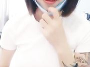 扎个小辫子花臂纹身萌妹子极品美乳又大又白按摩器自慰很是诱惑不要错过