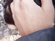 野外荒地无套后入新认识的炮友，大冬天的起了一屁股鸡皮疙瘩