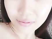 手机直播福利之爆菊喷水浅澜儿，人美逼肥贱话多，露脸激情大秀，骚逼特写淫水拉丝，想要鸡巴草
