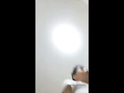 花臂巨乳美少女自慰加跟男粉丝做爱