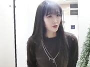 雪儿r粉 躲在男厕塞着跳蛋自慰，伺机勾引路人干一次就要500块钱
