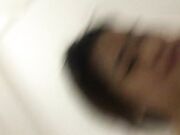 小情侣激情爱爱自拍妹子一直盯着摄像头好诱人