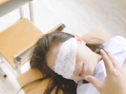 新解锁日系体育服美女掉掉 男同学醒来看到在教室自慰的掉掉