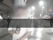 国产AV佳作DS-0001记者小哥街头探访 搭讪漂亮素人小姐姐去开房爆射满满一脸的精液