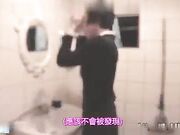 淫贱痴女记者熊若婕说是采访人家,其实就是馋猛男的身子想要被操