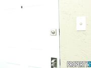 Property Sex呈现：火辣的房产经纪人背着男友和客服偷情