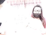 41歳眼镜熟女型妈妈和大长吊儿子直播玩乱伦啪啪 这妈妈呻吟的声音太骚了-1