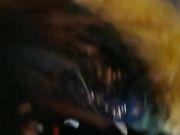 美少妇尿急误入荒废工地小便被色保安抓住非法禁锢淫猥吹箫才让走对白有趣