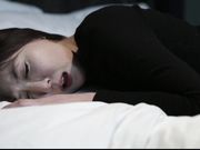 喝完酒送女同事回家后她就开始发骚勾引我了